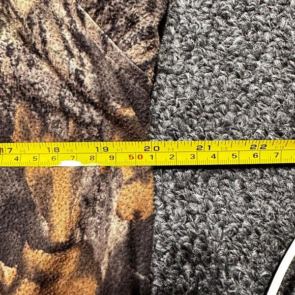 Cabela’s Outdoor Gear Camo Fleece Long Sleeve Henley – Brown/Green – Size M - Picture 4 of 5